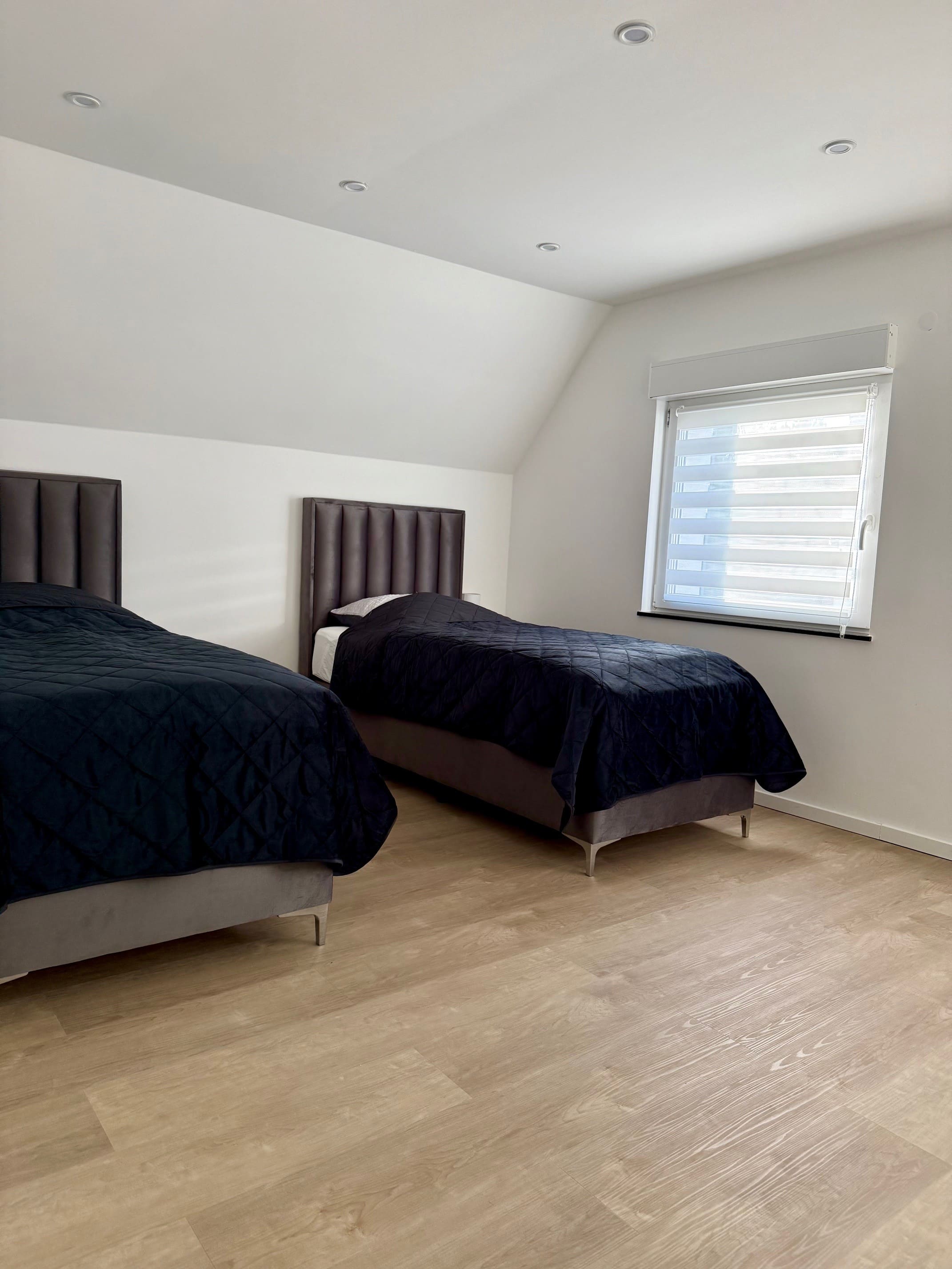 Apartment 003