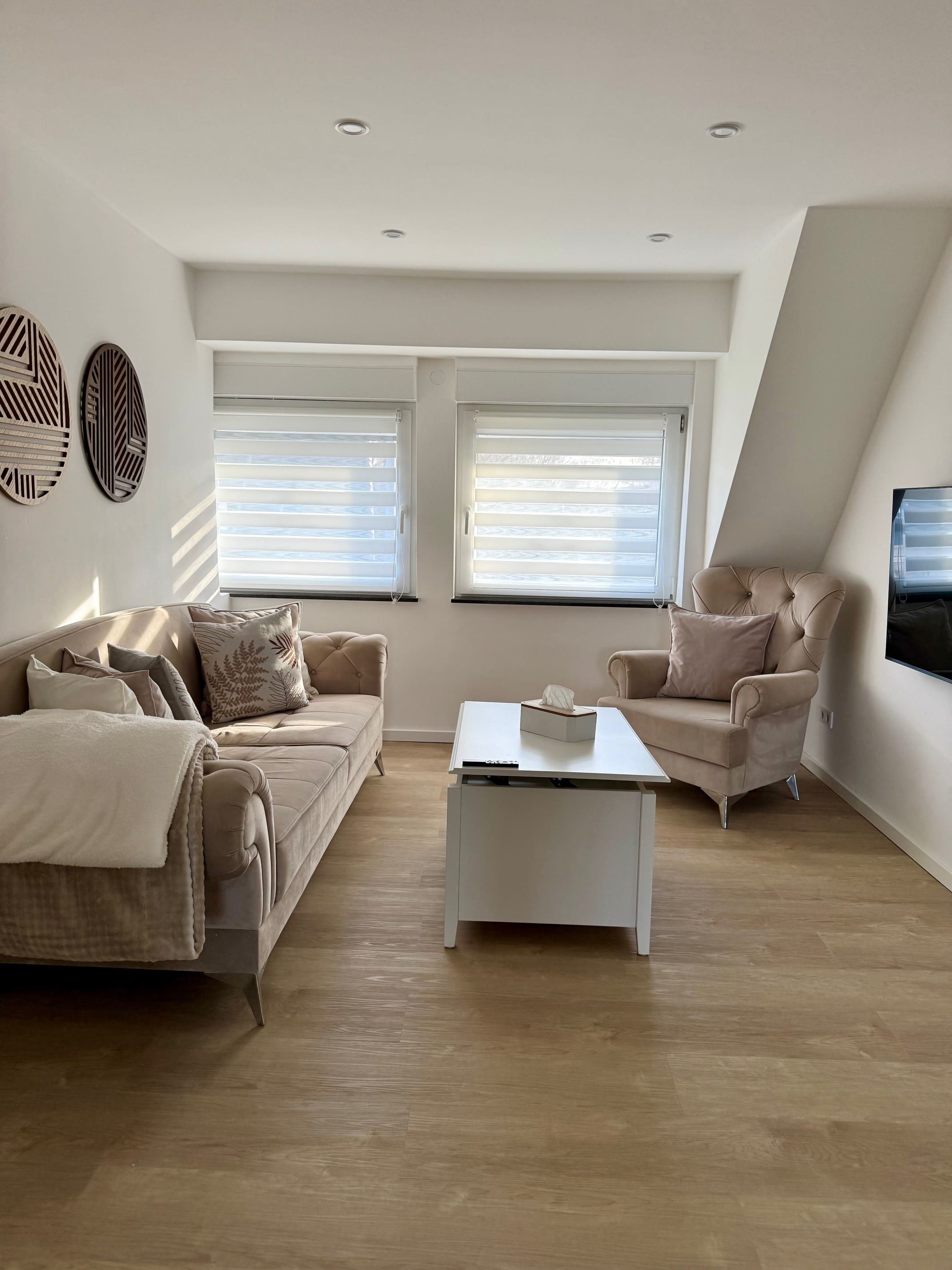 Apartment 003